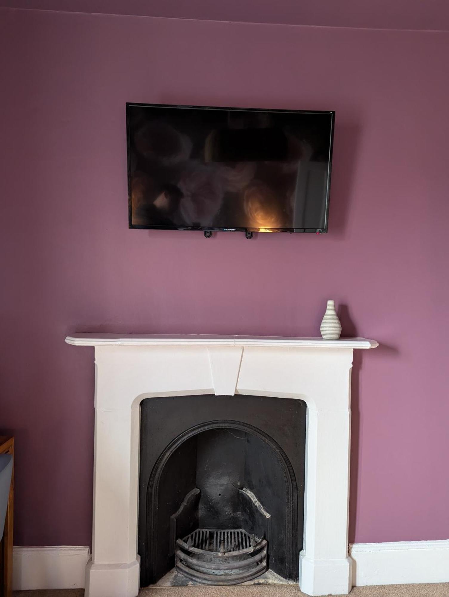 The Duke Hotel Hilmarton エクステリア 写真