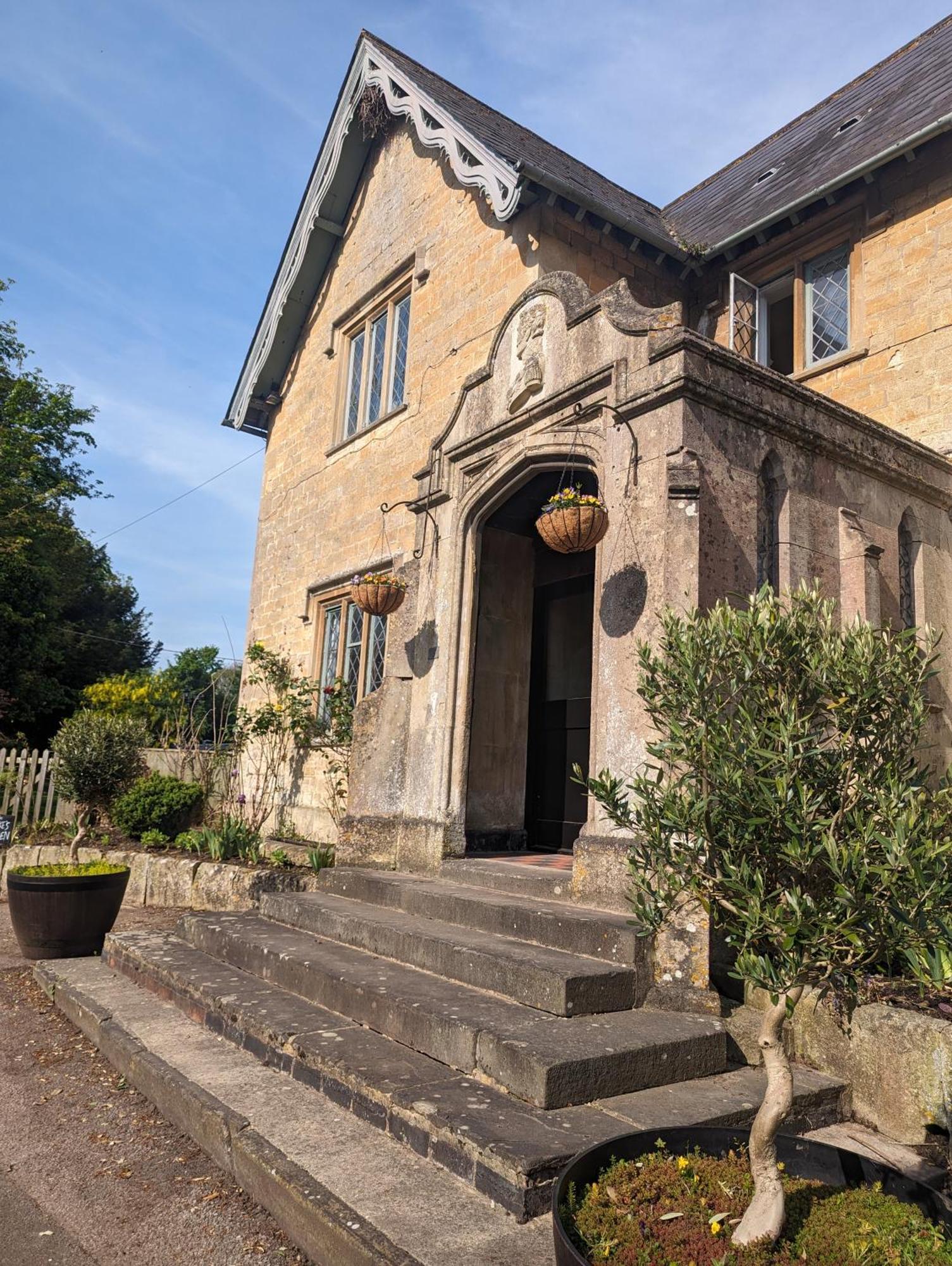 The Duke Hotel Hilmarton エクステリア 写真