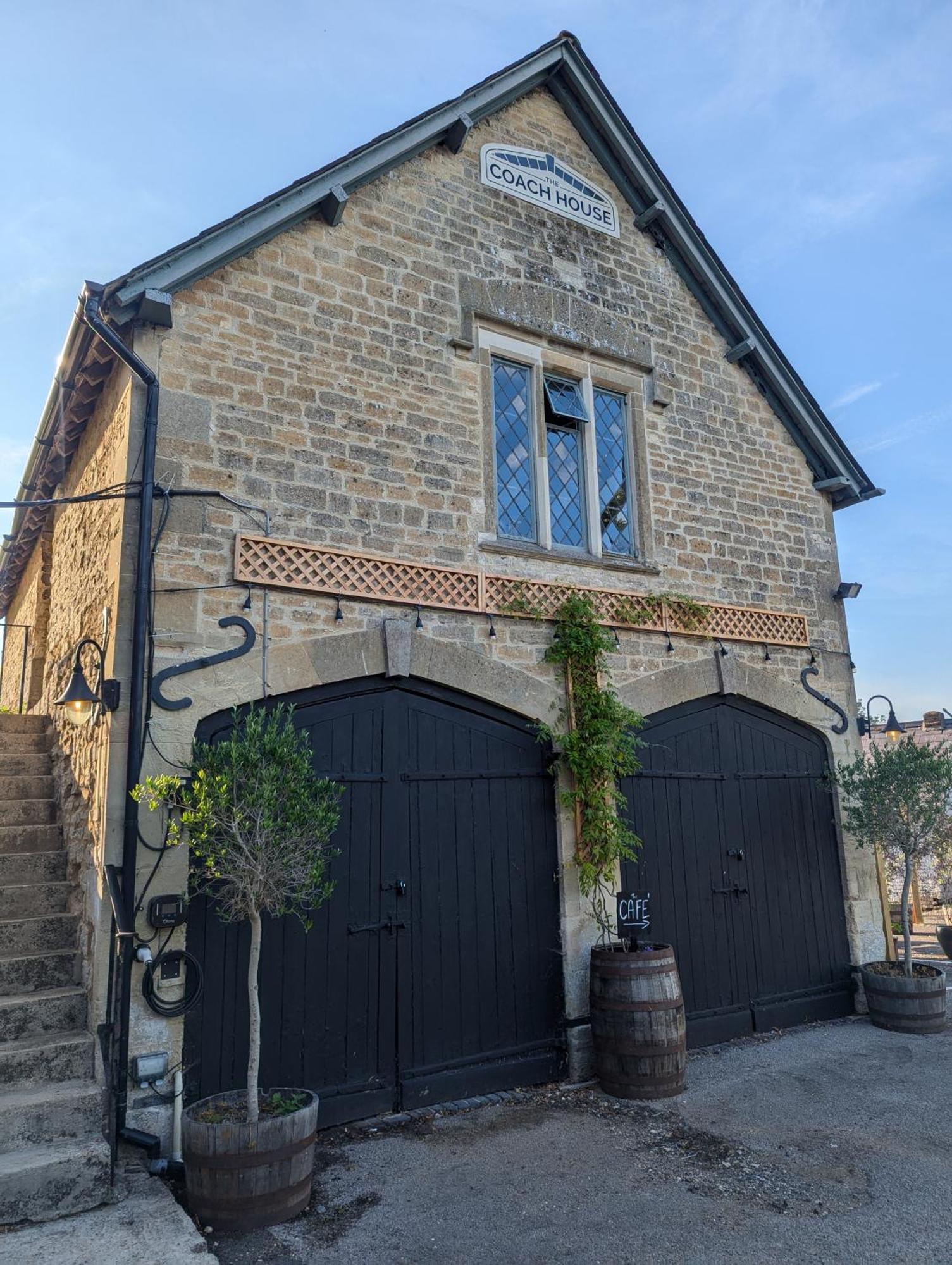The Duke Hotel Hilmarton エクステリア 写真