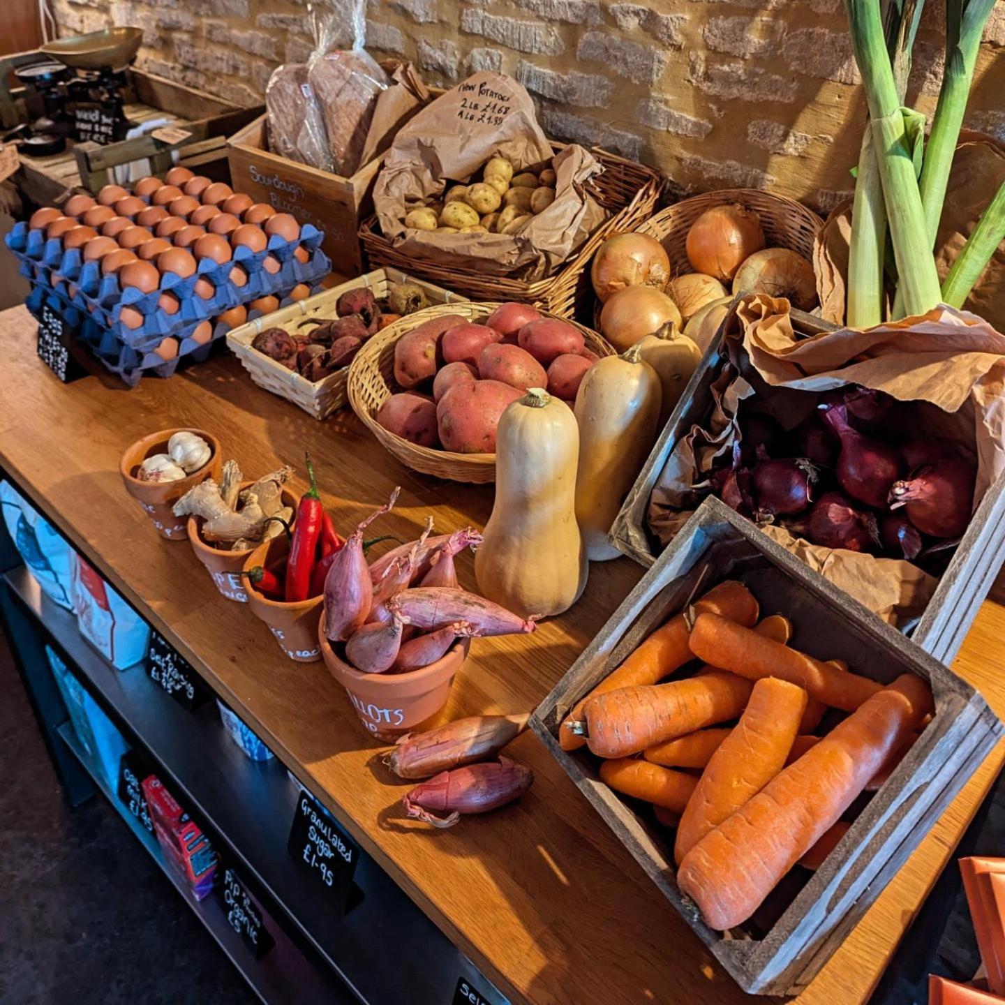 The Duke Hotel Hilmarton エクステリア 写真