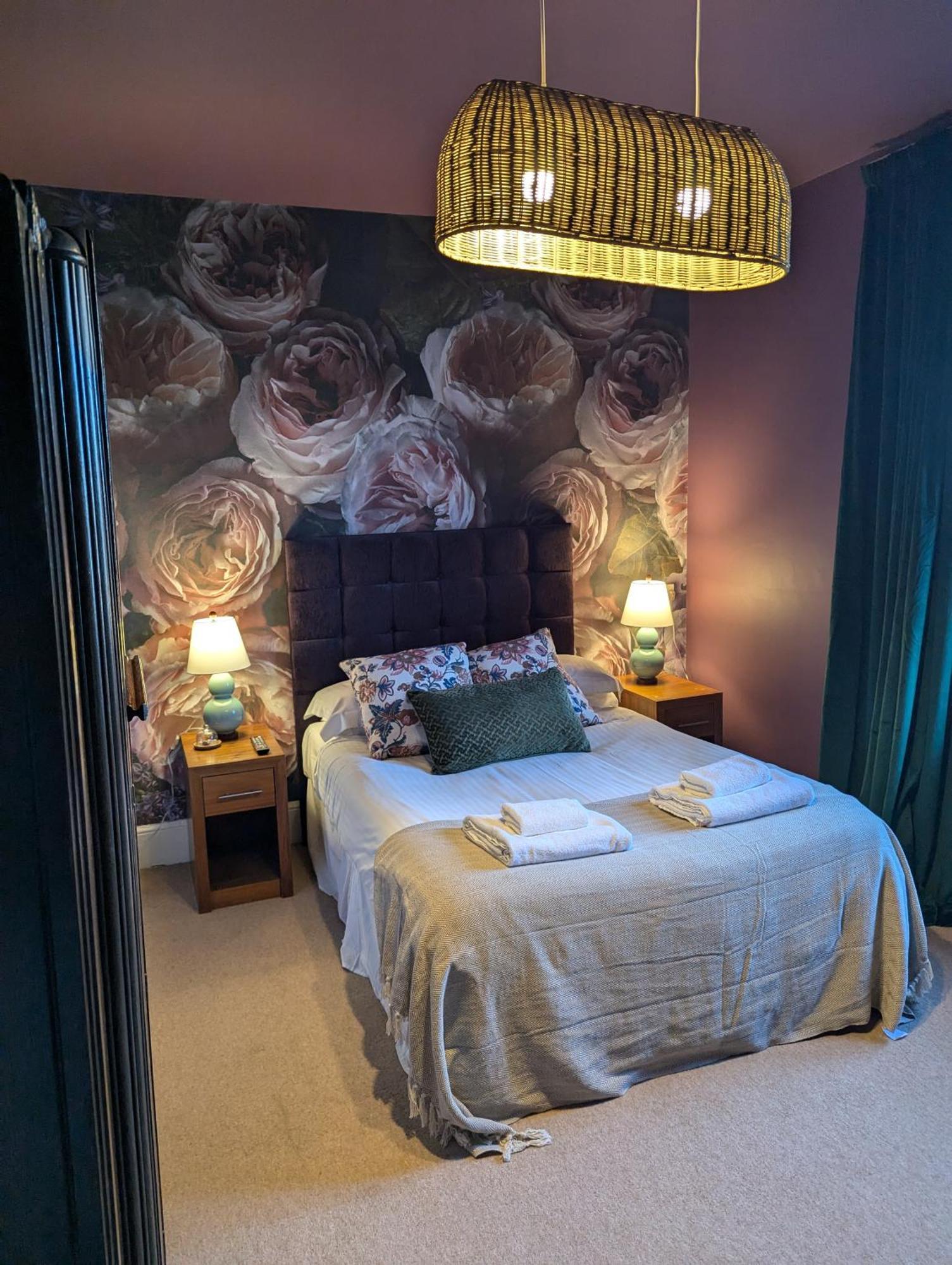 The Duke Hotel Hilmarton エクステリア 写真